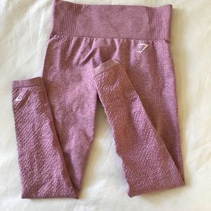 Gym shark leggings